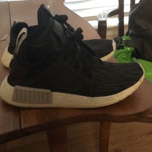 Adidas NMD’s size 6 unisex